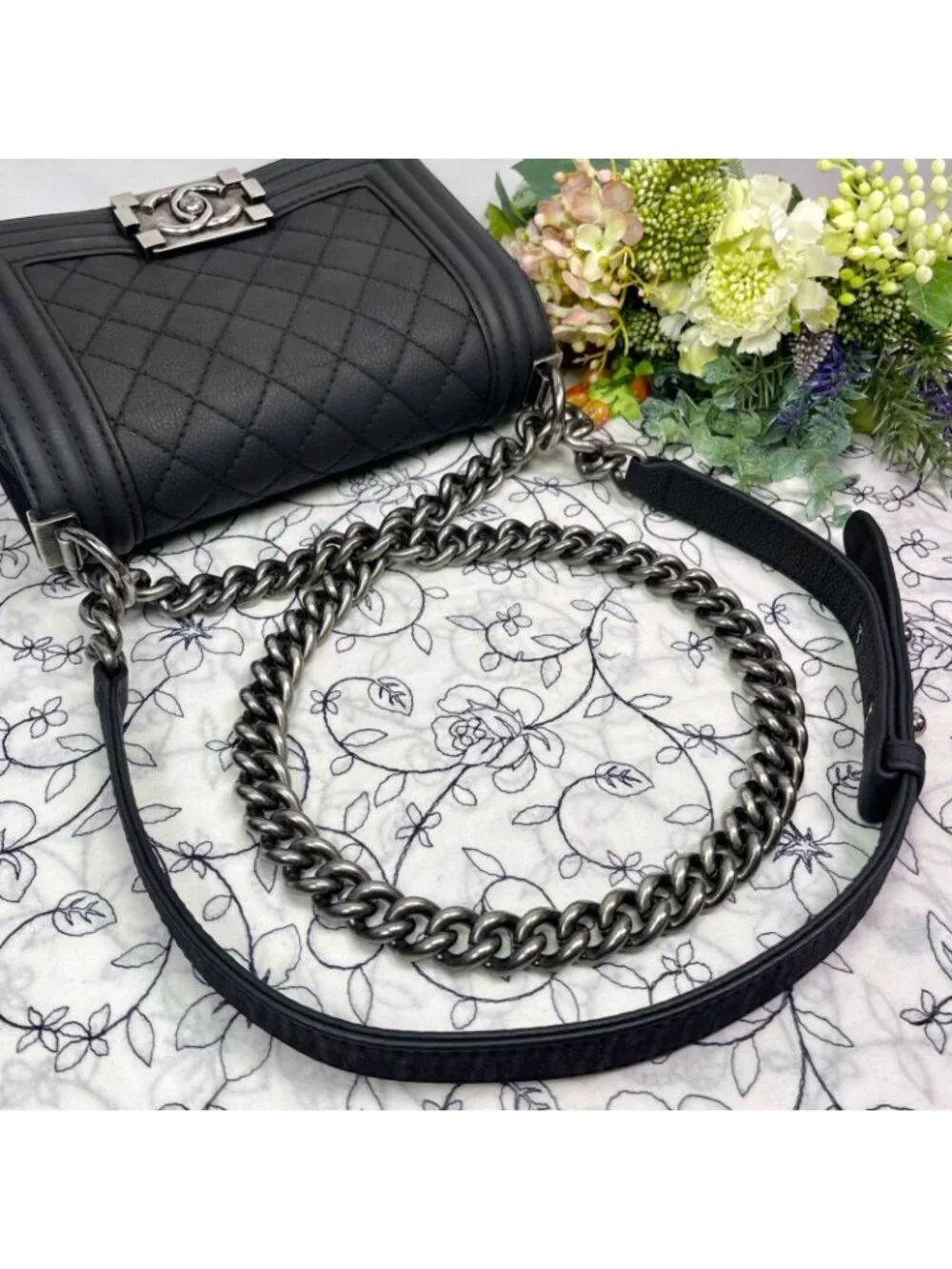 Chanel Boy Caviar Leather Chain Shoulder Handbag